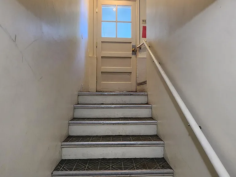 522 W Hayes St #B — Photo 9