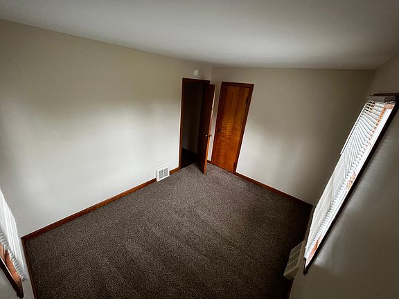 5th image of 441 N Davis Rd