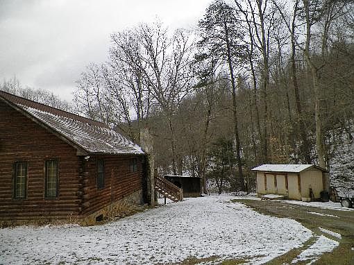 4th image of 103 Crescent Ln