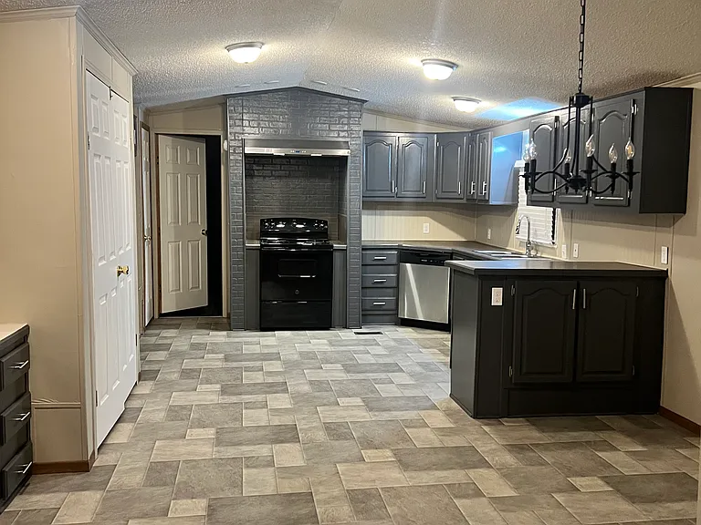 502 Jessie Johnson Rd #4 — Photo 2