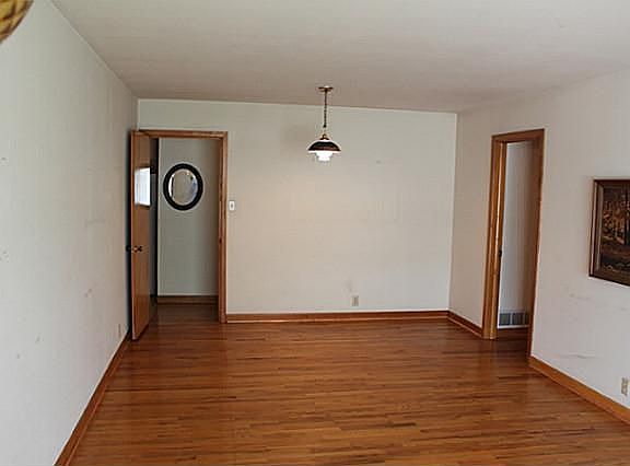 5th image of 1005 Noble Ave