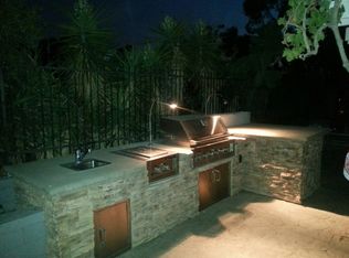 27186 Valleymont Rd, Lake Forest, CA 92630