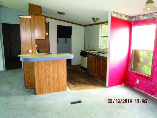 2nd image of 1150 Kubitz Rd