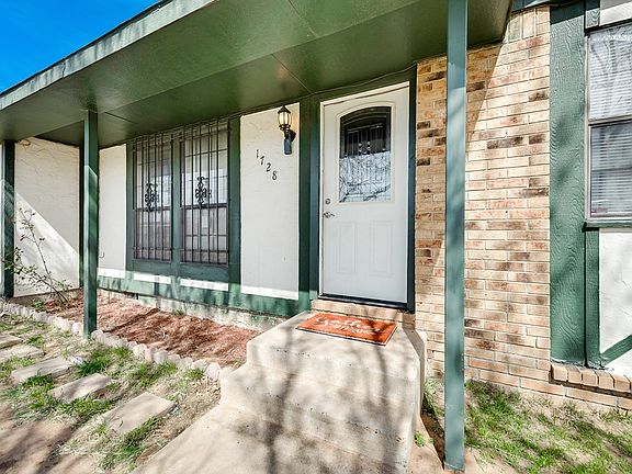 2nd image of 1728 Coronado Ave