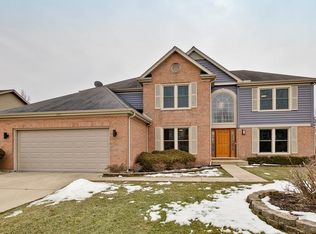3241 Indian Creek Dr, Buffalo Grove, IL 60089