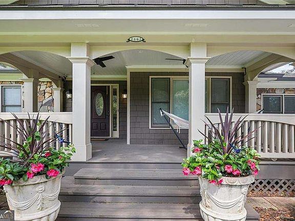 2nd image of 1665 Cunningham Rd SW