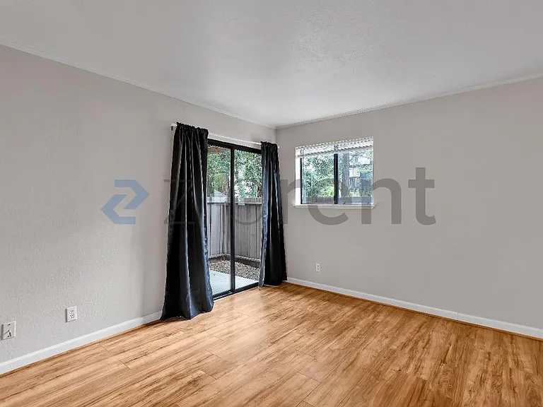 99 Cleaveland Rd #25 — Photo 10