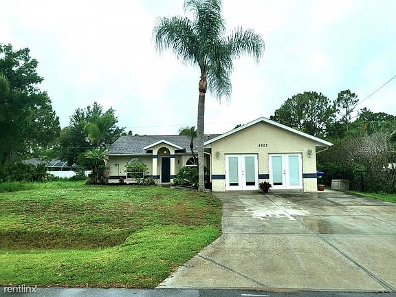 2nd image of 4203R Ozark Ave