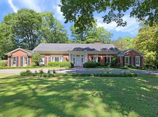 109 Oakslea Pl, Jackson, TN 38301