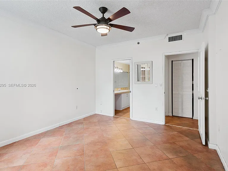 19701 E Country Club Dr #5105 — Photo 9