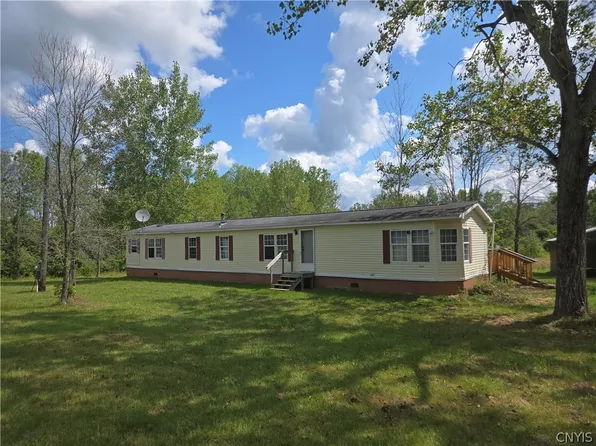 12114 Duck Lake Rd, Red Creek, NY 13143