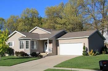 1st image of 477 Country Mdws NE