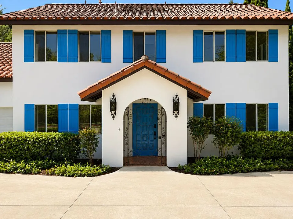634 Alameda St