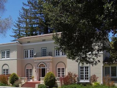 404 Roehampton Rd, Hillsborough, CA, 94010