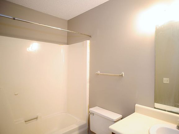 5th image of 6203 Friar Tuck Dr NW #C