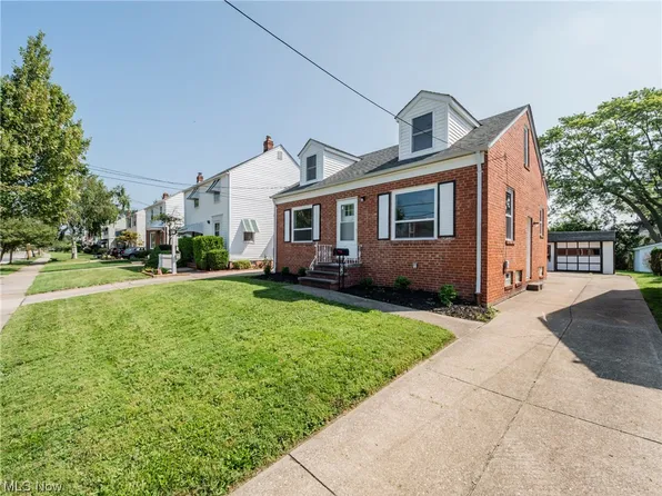 4629 Williamston Ave, Brooklyn, OH 44144