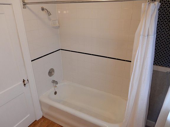 4th image of 5916 Holmes St