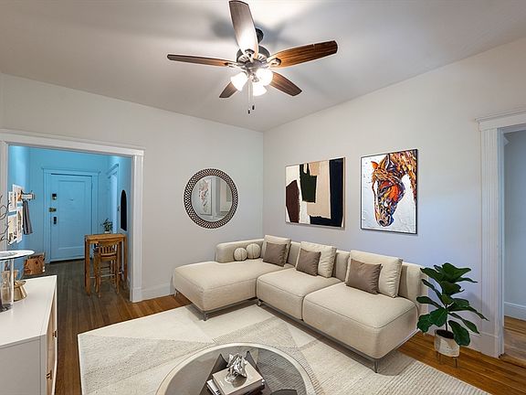 5th image of 29 Mount Hood Rd APT 8