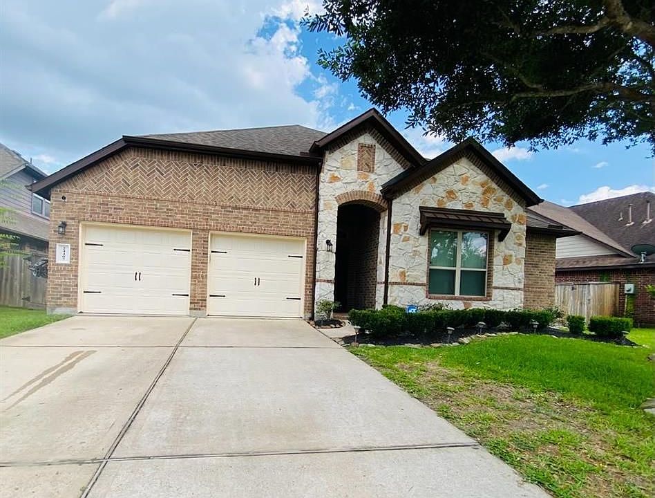 1st image of 24407 Bella Florence Dr