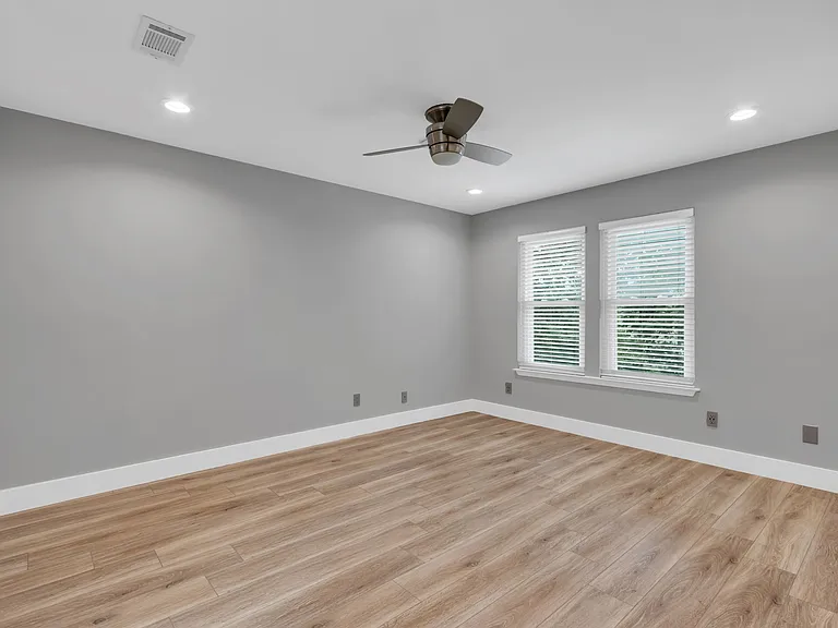 1424 Hampton Rd — Photo 11