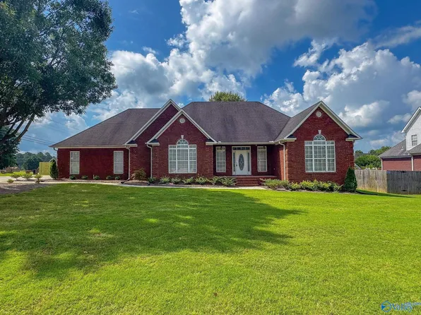 600 Morning Glory Dr SW, Hartselle, AL 35640