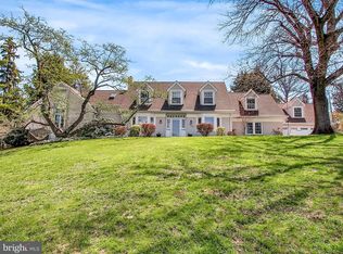 1325 Hillcroft Ln, York, PA 17403