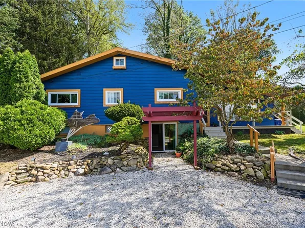 819 Sunset View Blvd, Tallmadge, OH 44278