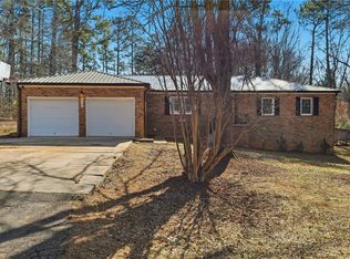 104 Topeka Ln, Pendleton, SC 29670