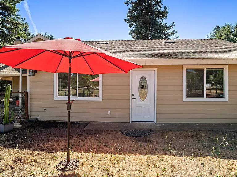 2629 N Twin Oaks Valley Rd N — Photo 4