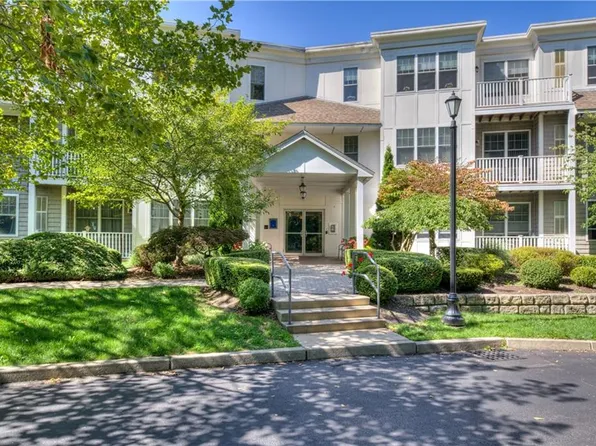 301 Church St, South Kingstown, RI 02879