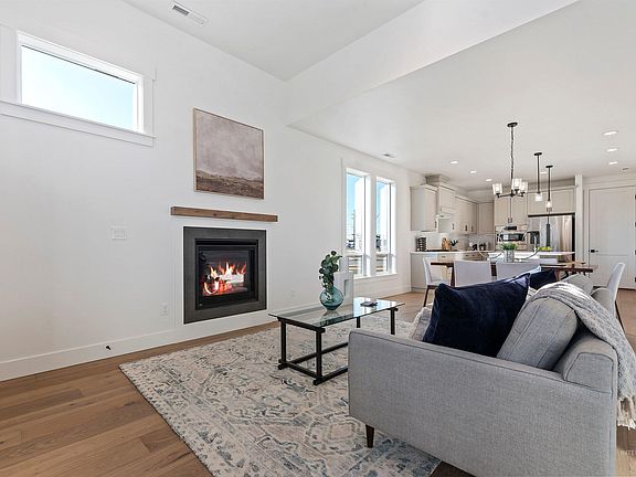 5th image of 2029 W Freya Ct