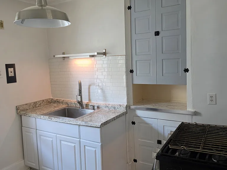 339 Crestwood Ave — Photo 5