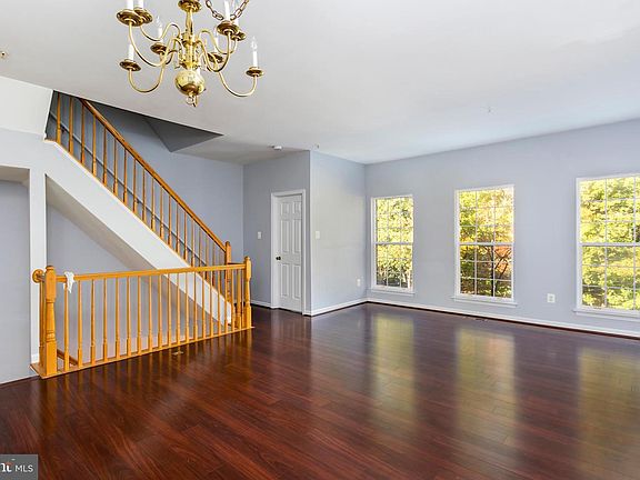 5th image of 8123 Shoal Creek Dr