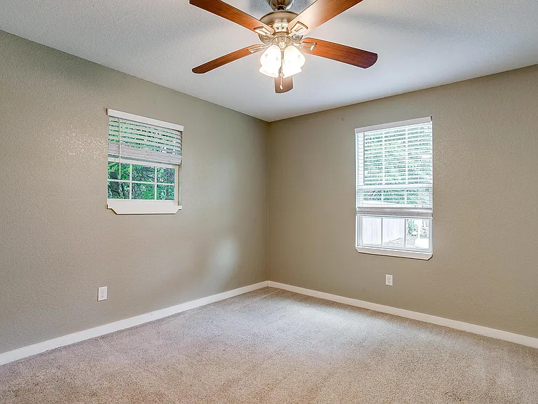 3524 South Dr — Photo 13