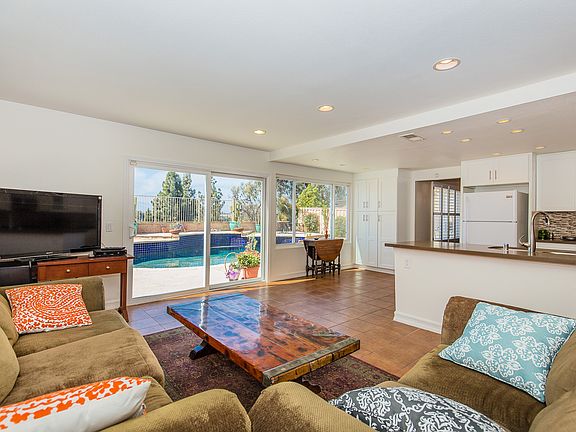 5th image of 79 Ilex Dr