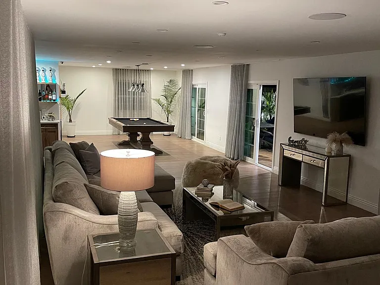 9150 Zelzah Ave — Photo 20