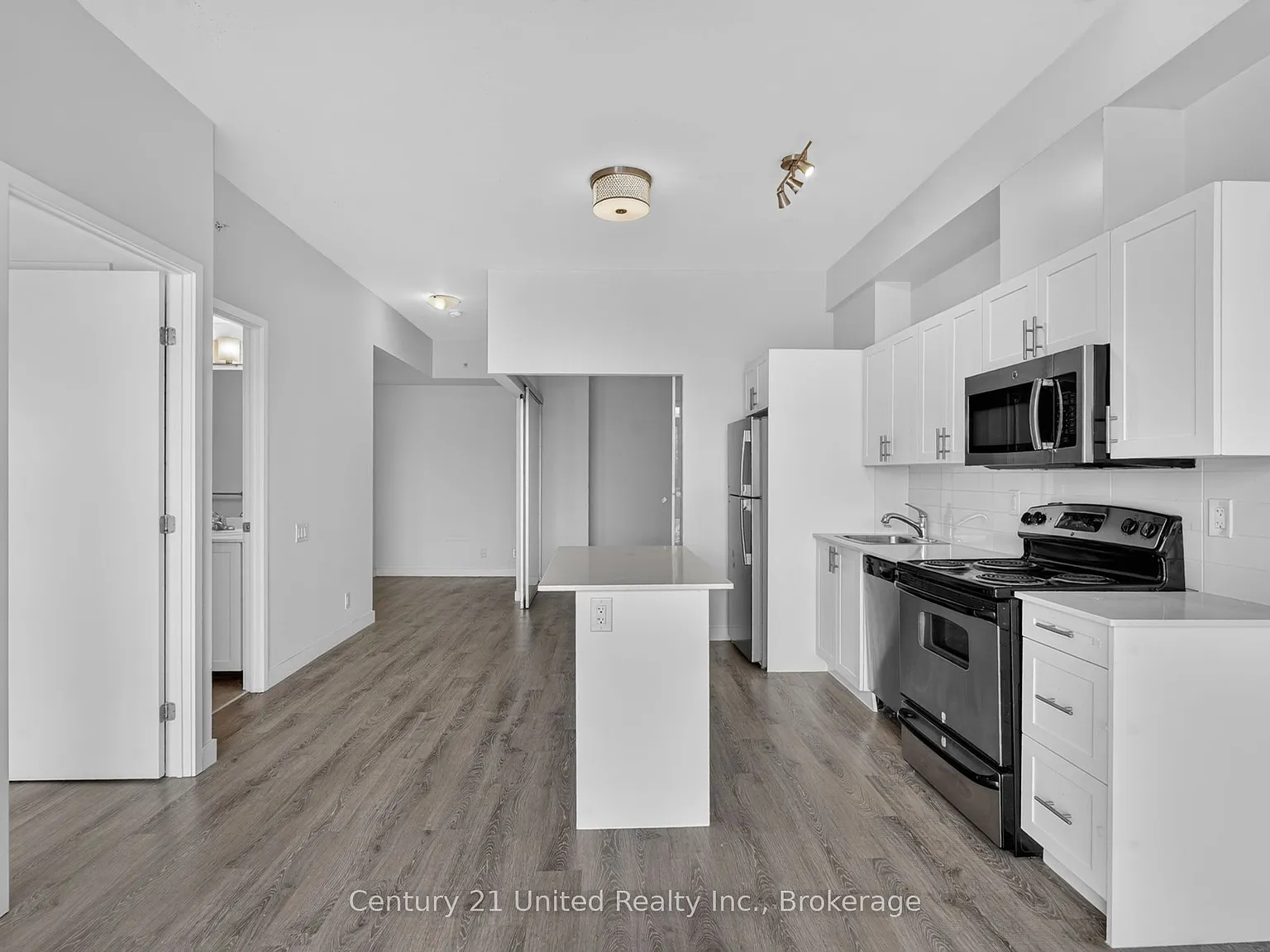 2 bed, $2,350 — Photo 4