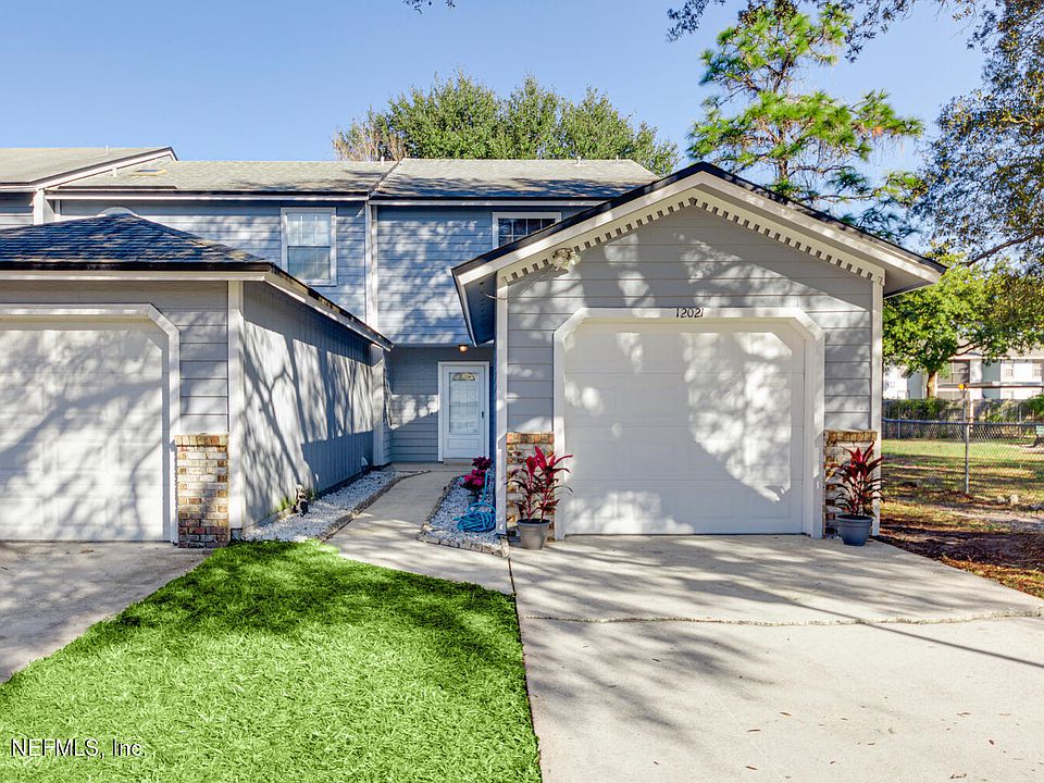 1st image of 12021 Cobblewood Ln N