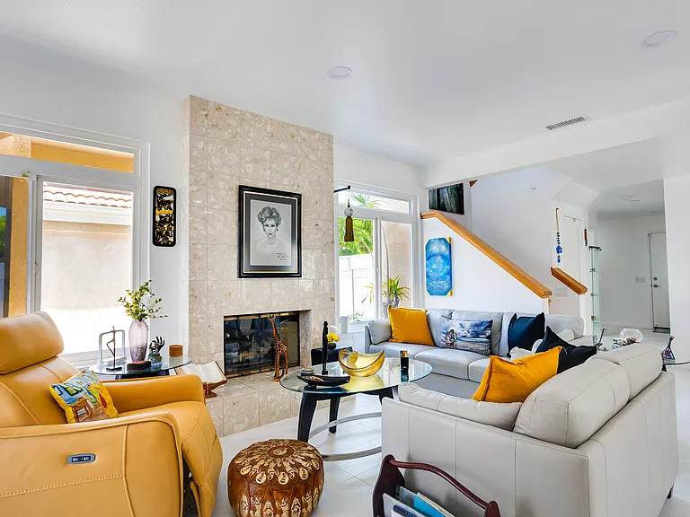 56 Mardi Gras Rd — Photo 1