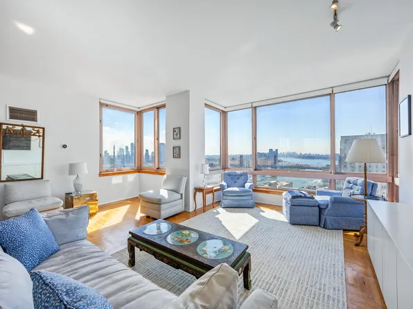 524 East 72nd Street image 1 of 20