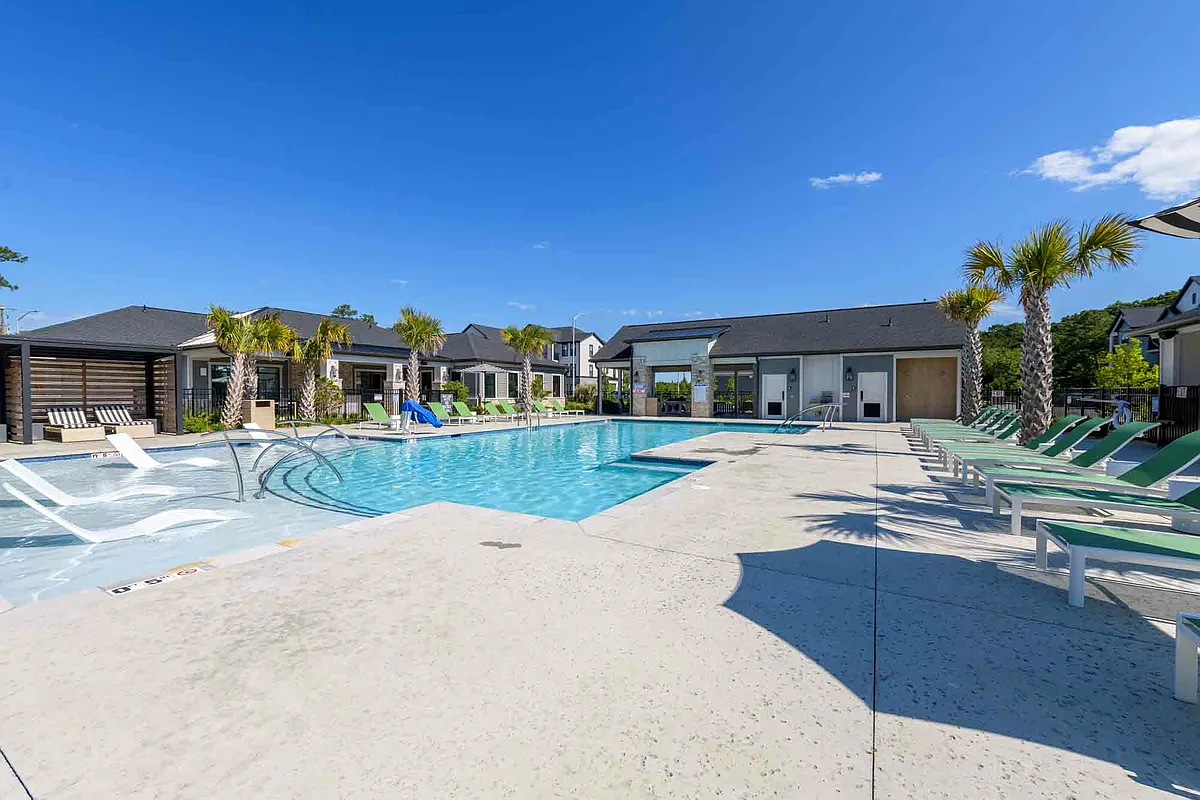 Building Photo - Topsail North Shore