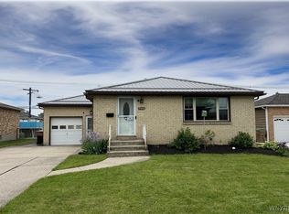 253 Lydia Ln, Cheektowaga, NY 14225