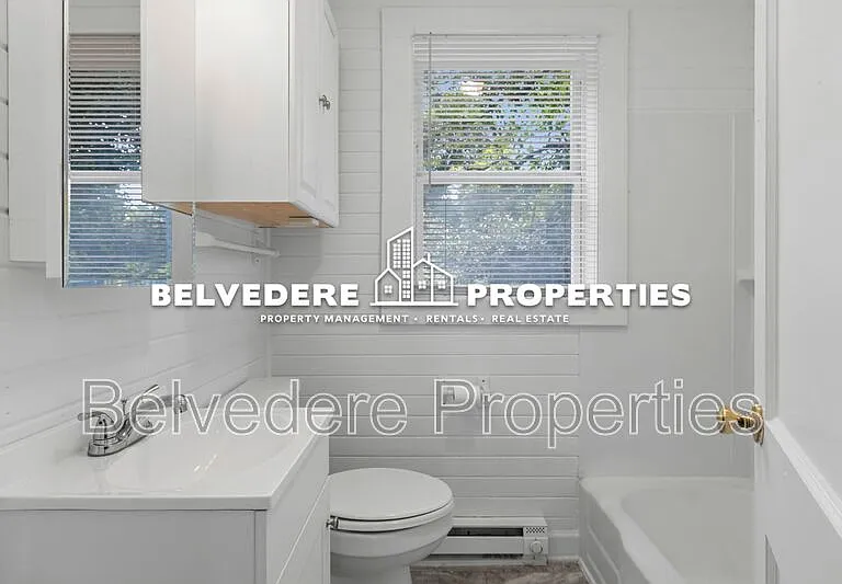 114 Charles Ave #B — Photo 14