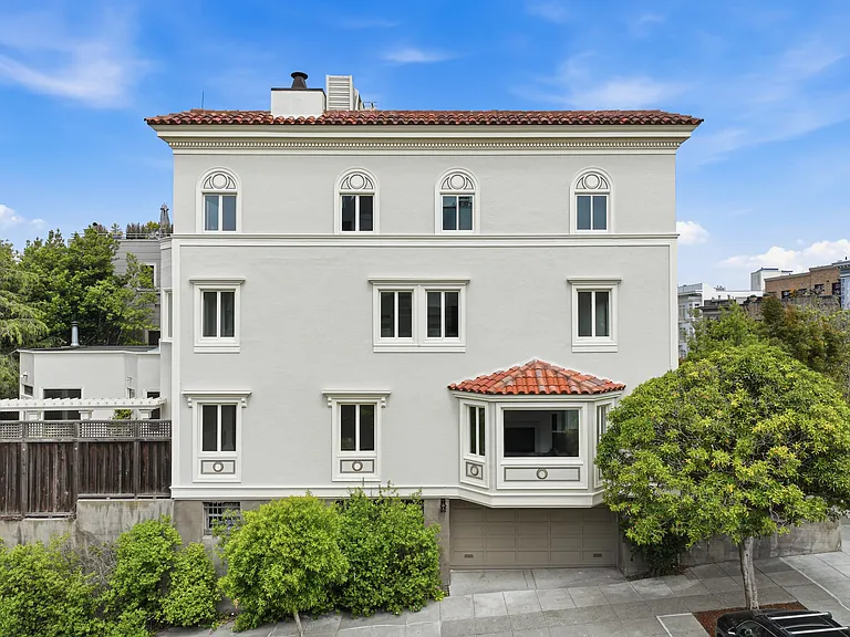 2998 Pacific Ave — Photo 3