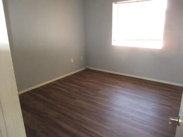 6014 S College Ave — Photo 14
