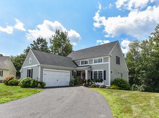 11 Seminole Cir #11, Litchfield, CT 06759