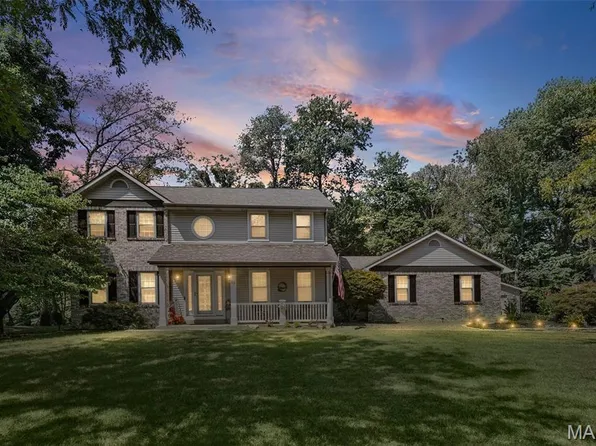 19 Sugar Ln, Collinsville, IL 62234