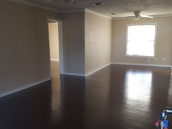 2nd image of 1146 Jeanette St