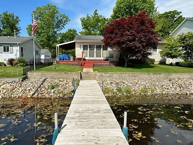 10825 Wynns Rd photo 1