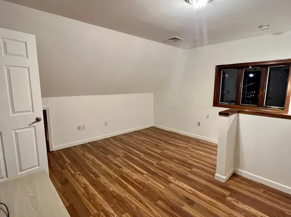 984 Baldwin St #3, Waterbury, CT 06706